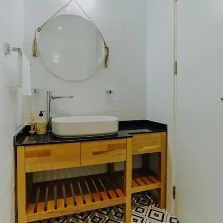 Chardonnay Ftericha Apartment *